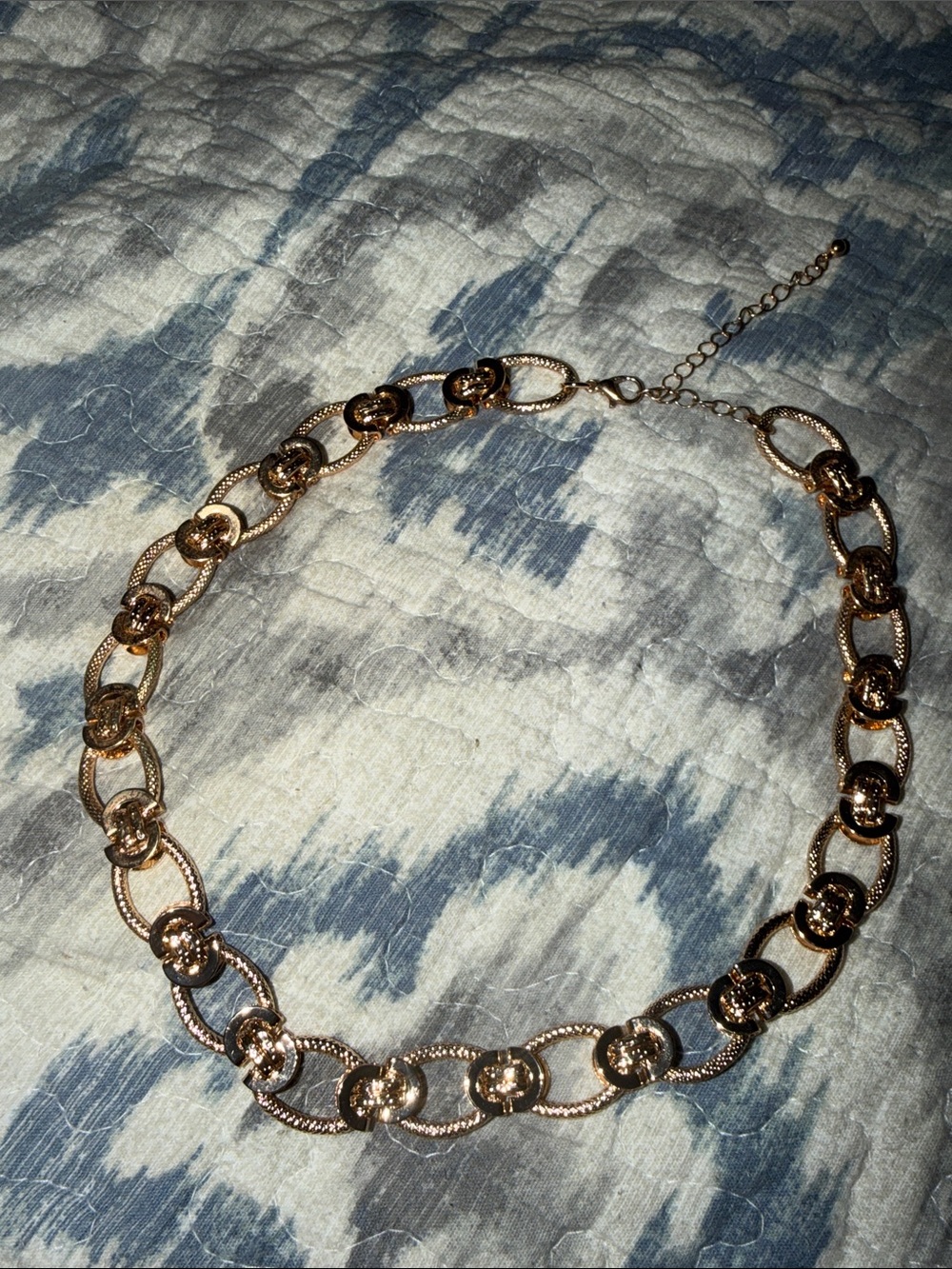 Elegant Gold Tone Chain Link Necklace - Unbranded